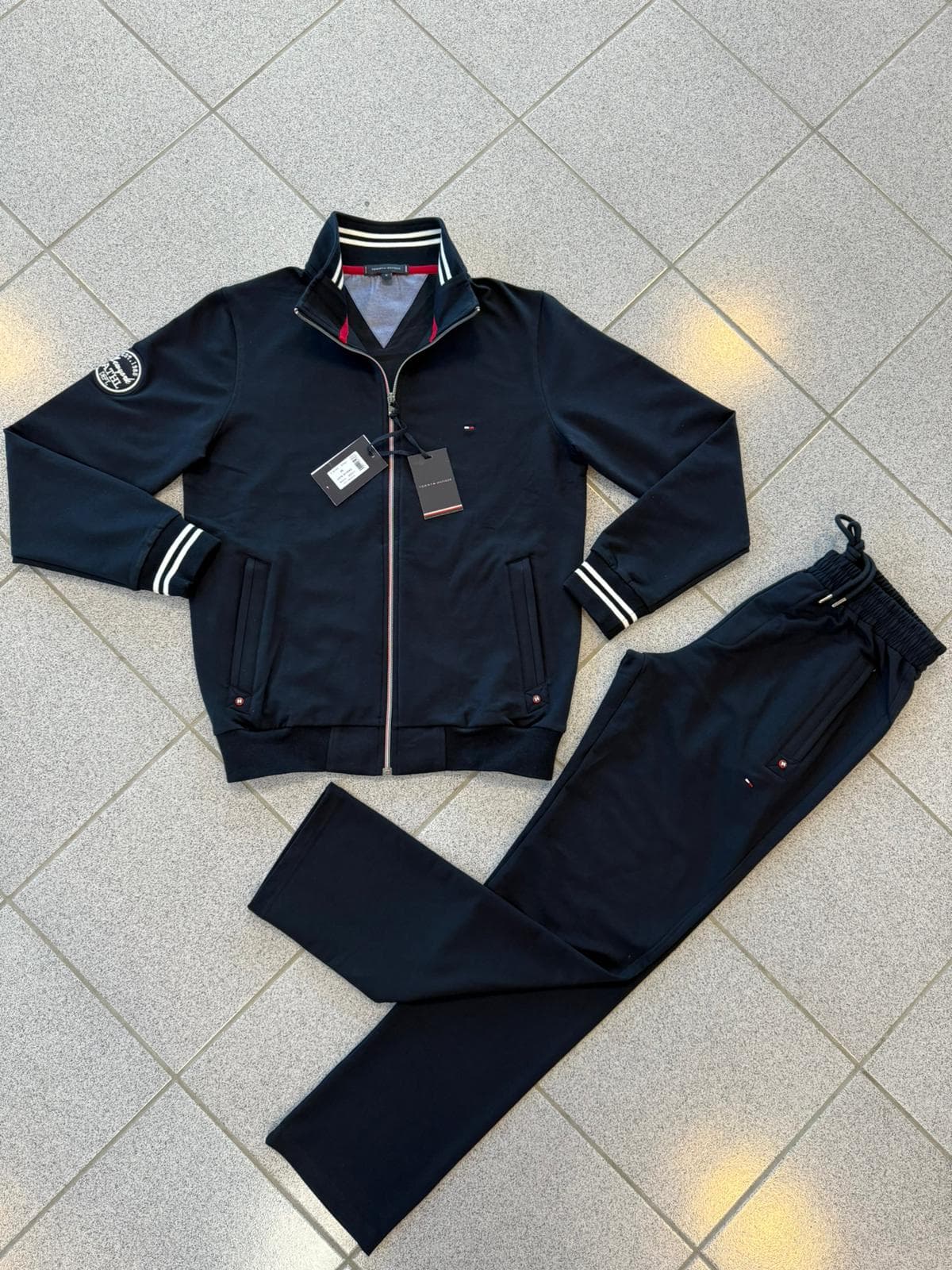 Trenerka Tommy Hilfiger