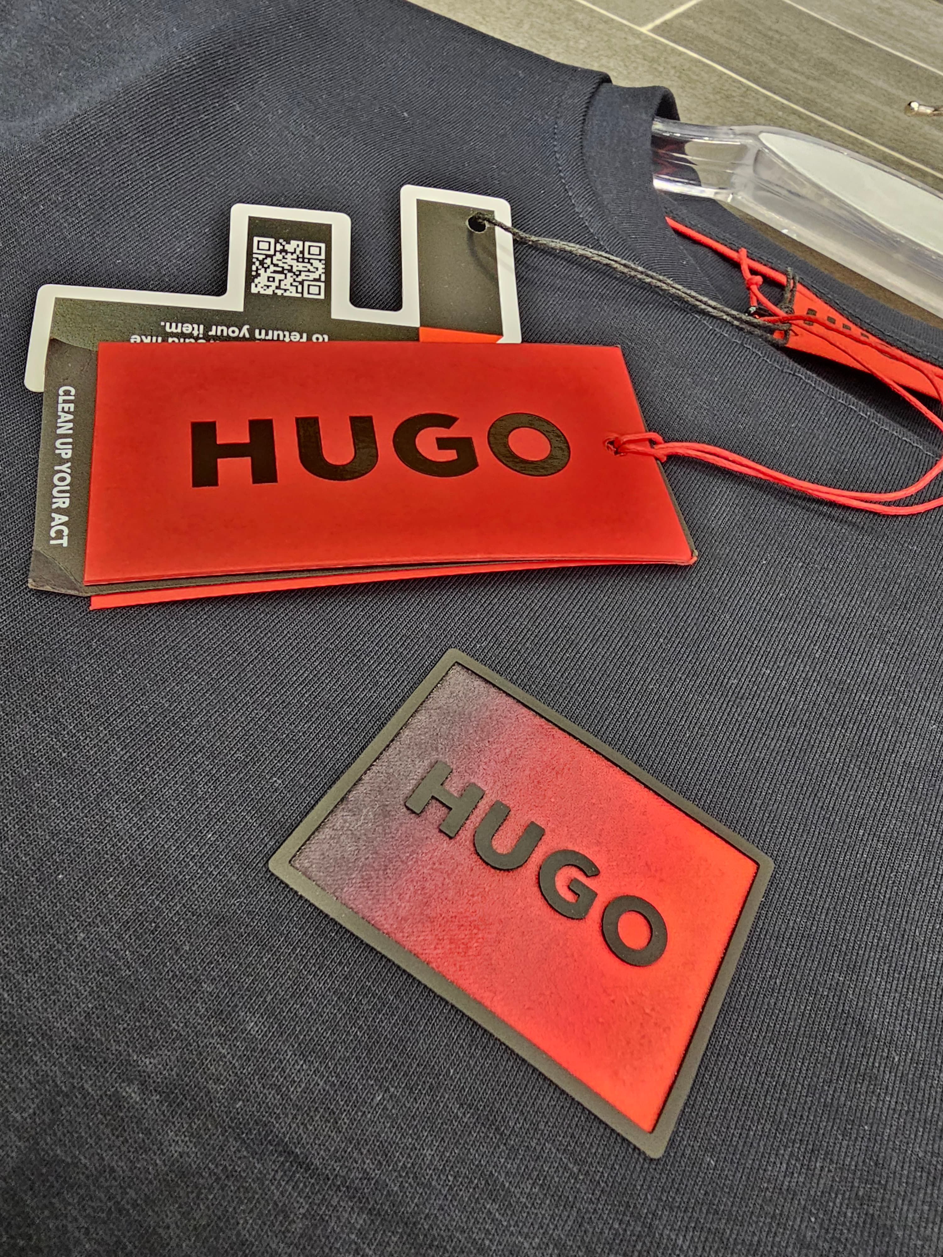 Duks HUGO BOSS  3