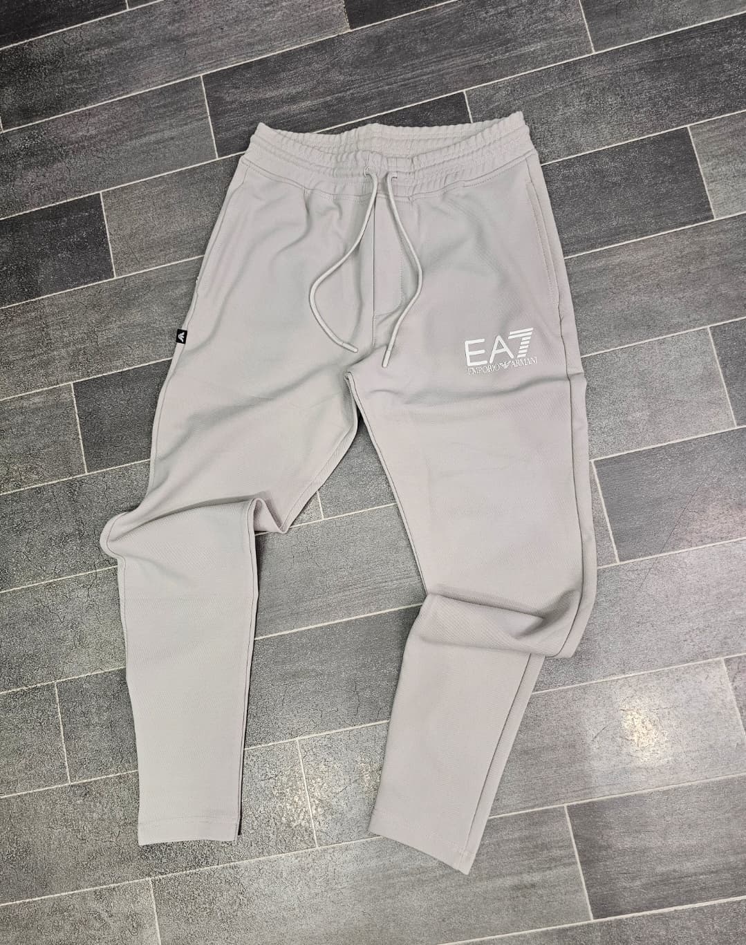 Trenerka Emporio Armani
