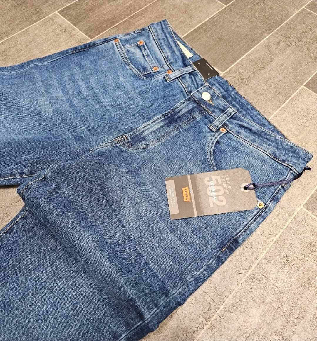 Pantalone Levis  2