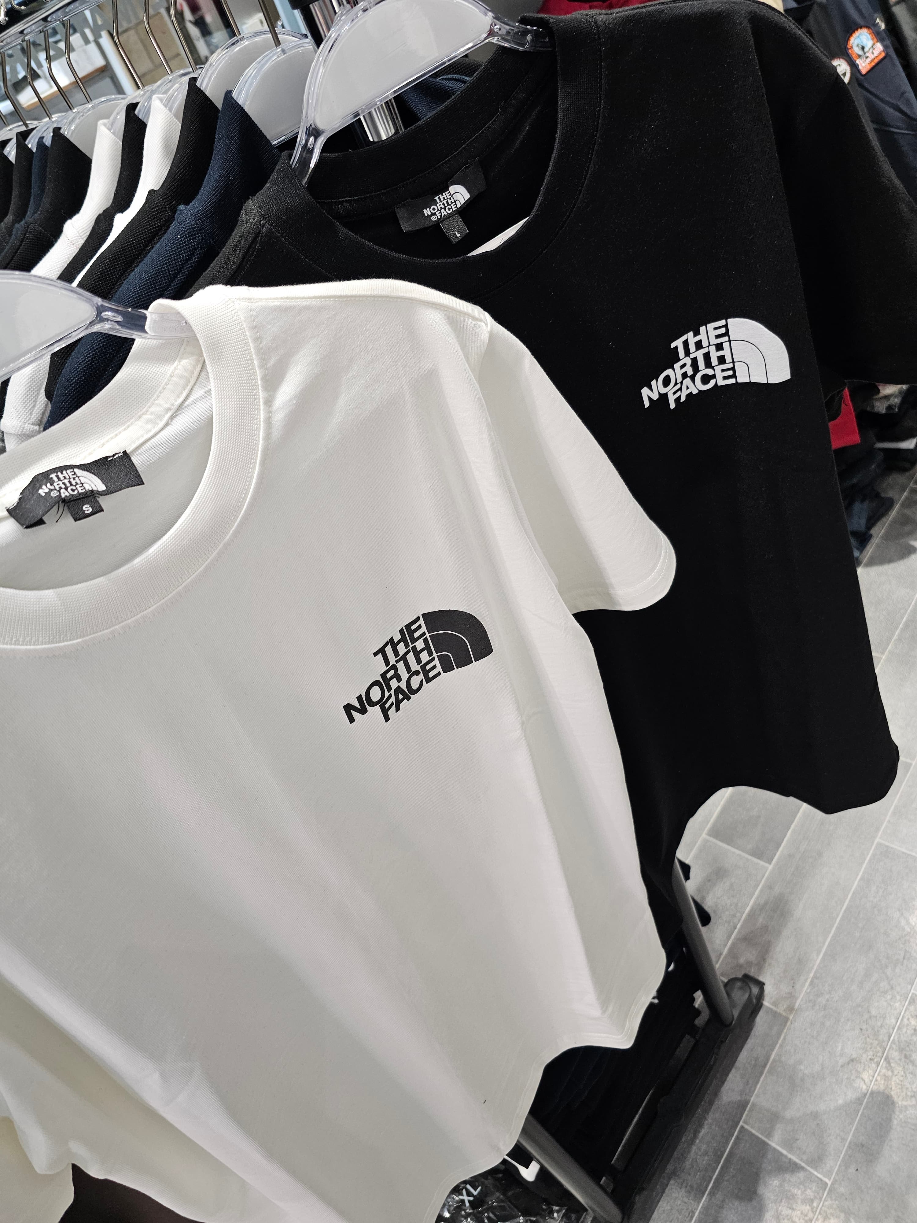 Majica The North Face 4