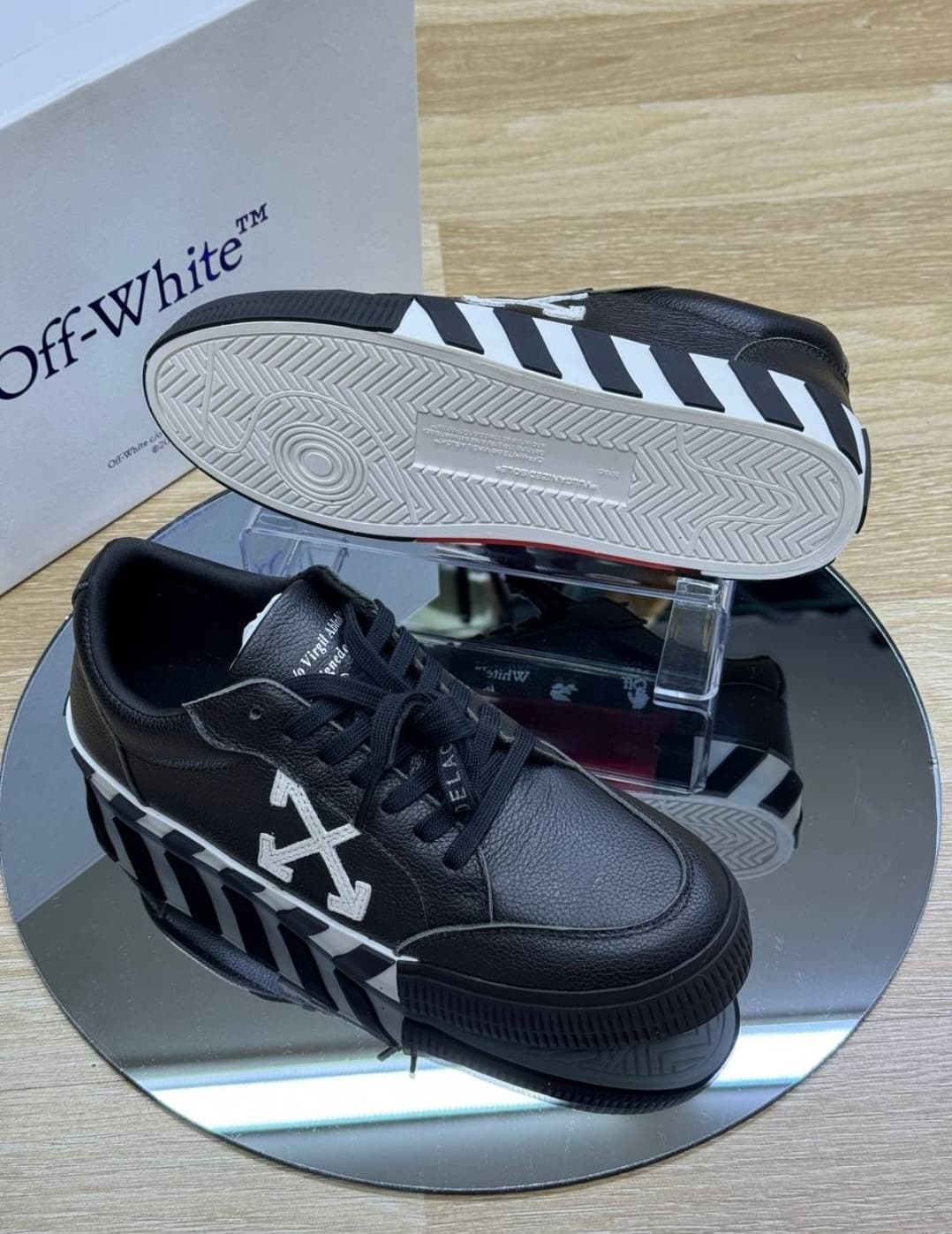 Tene Off-White 2