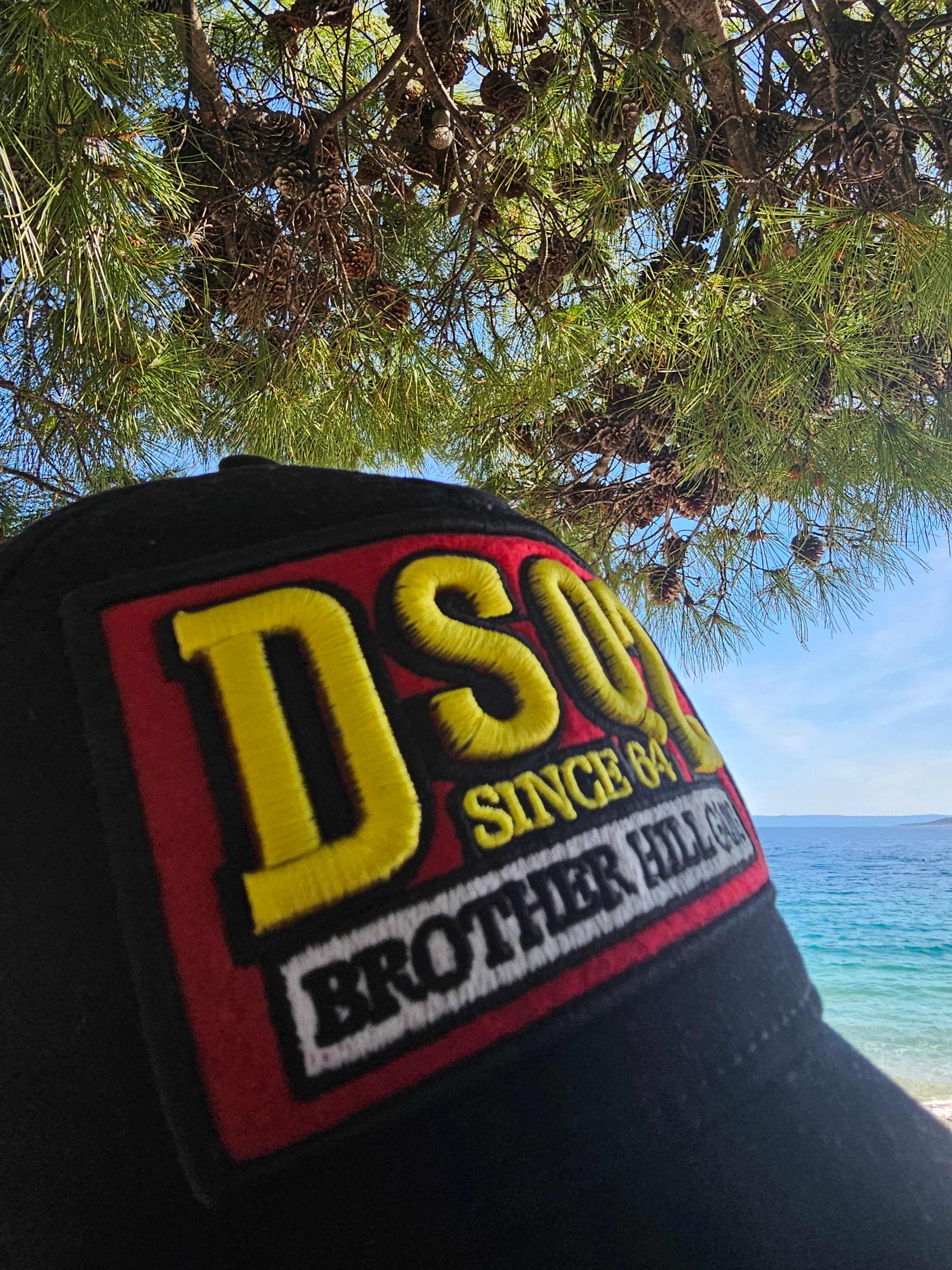 Kačket DSQUARED 2
