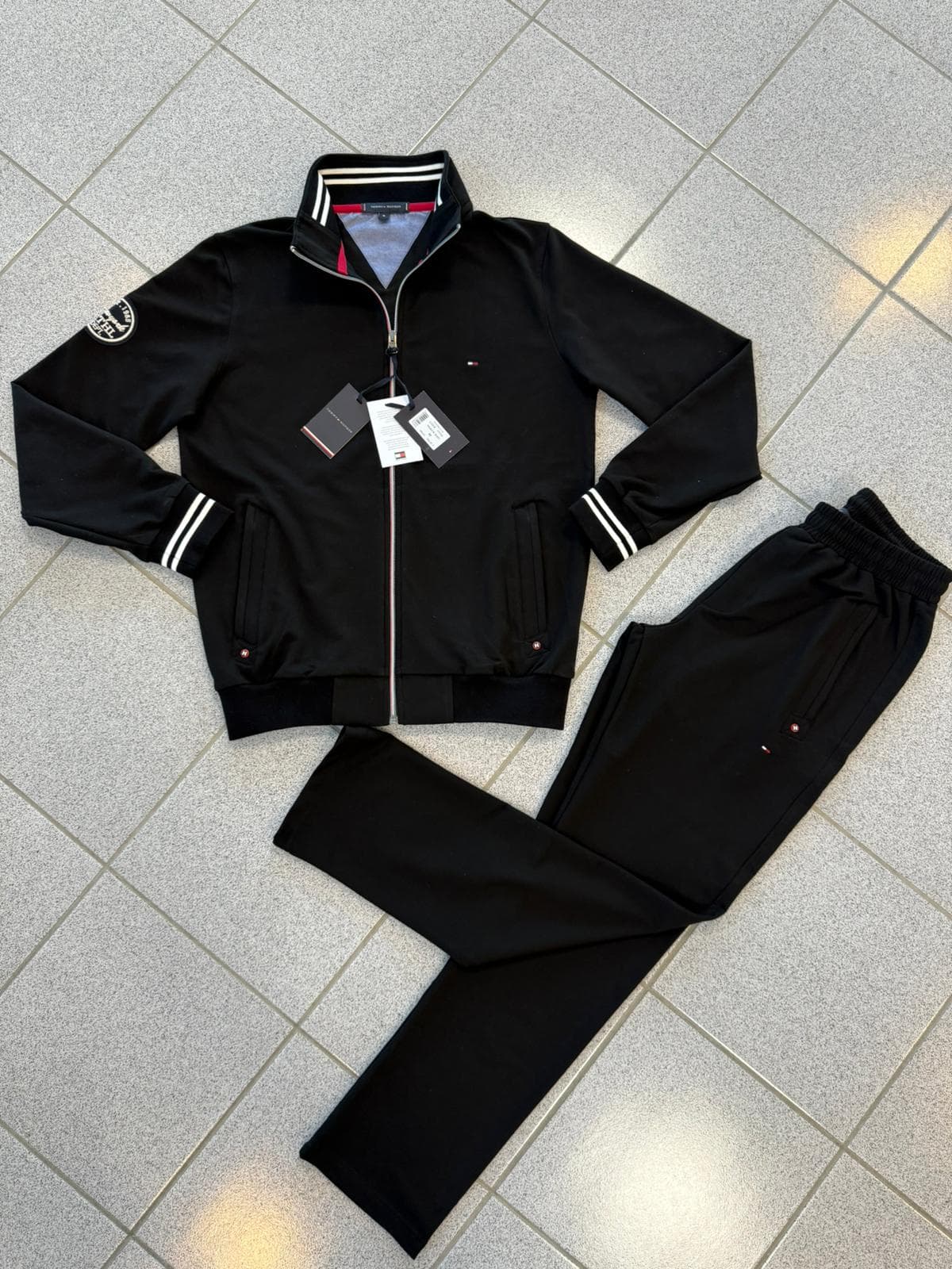 Trenerka Tommy Hilfiger