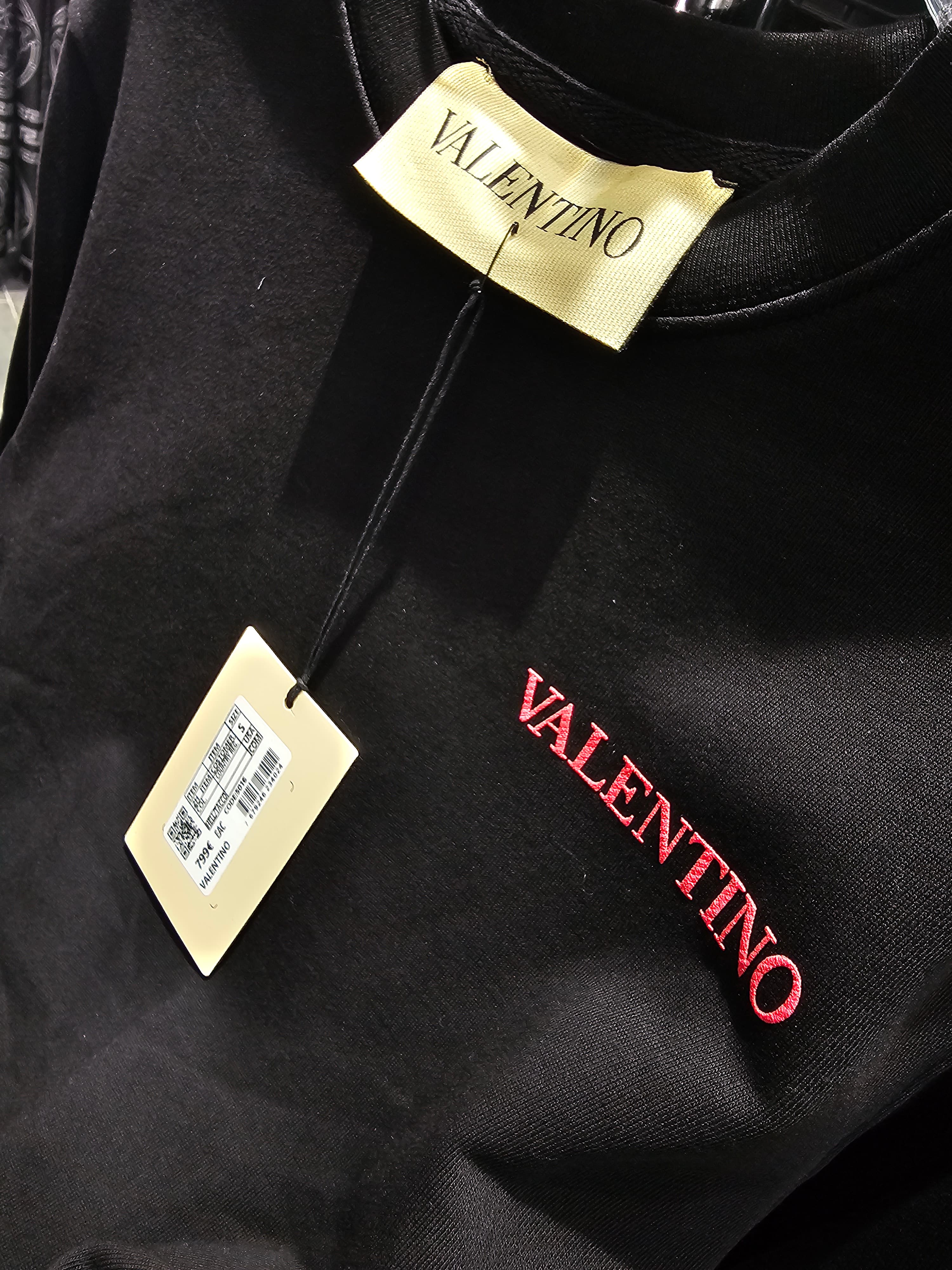 Duks VALENTINO 4