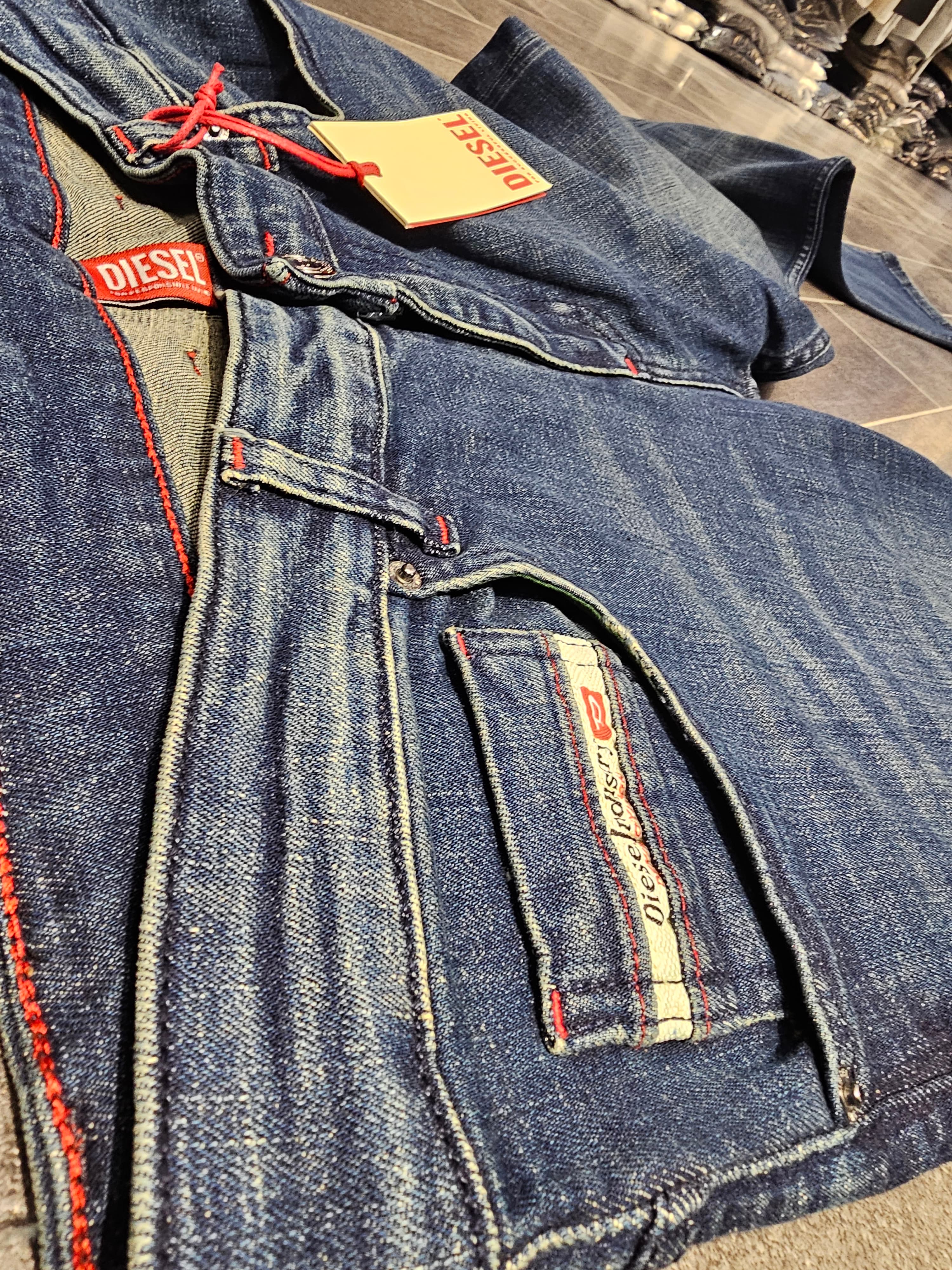 Pantalone DIESEL 3