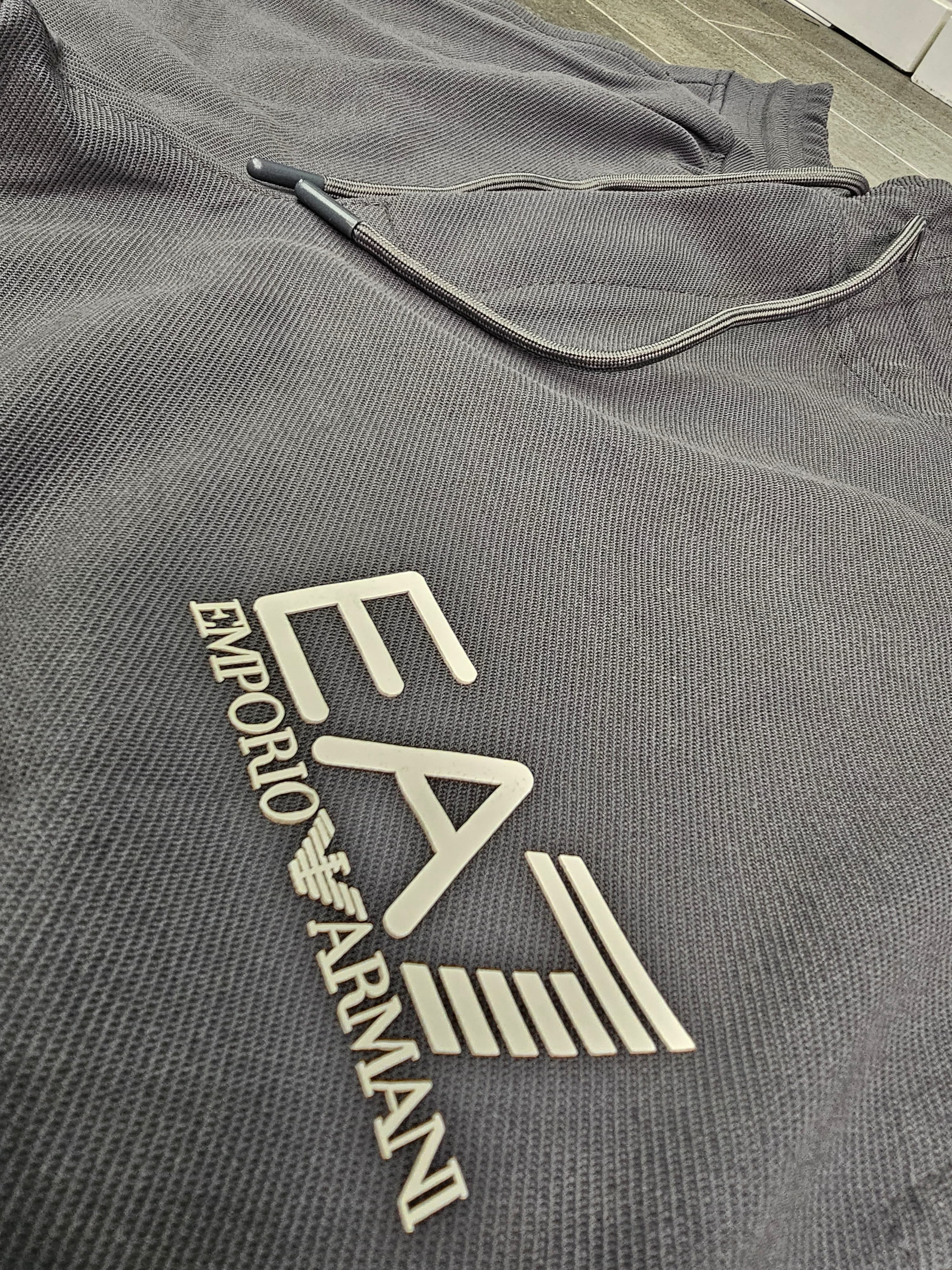 Trenerka Emporio Armani 2